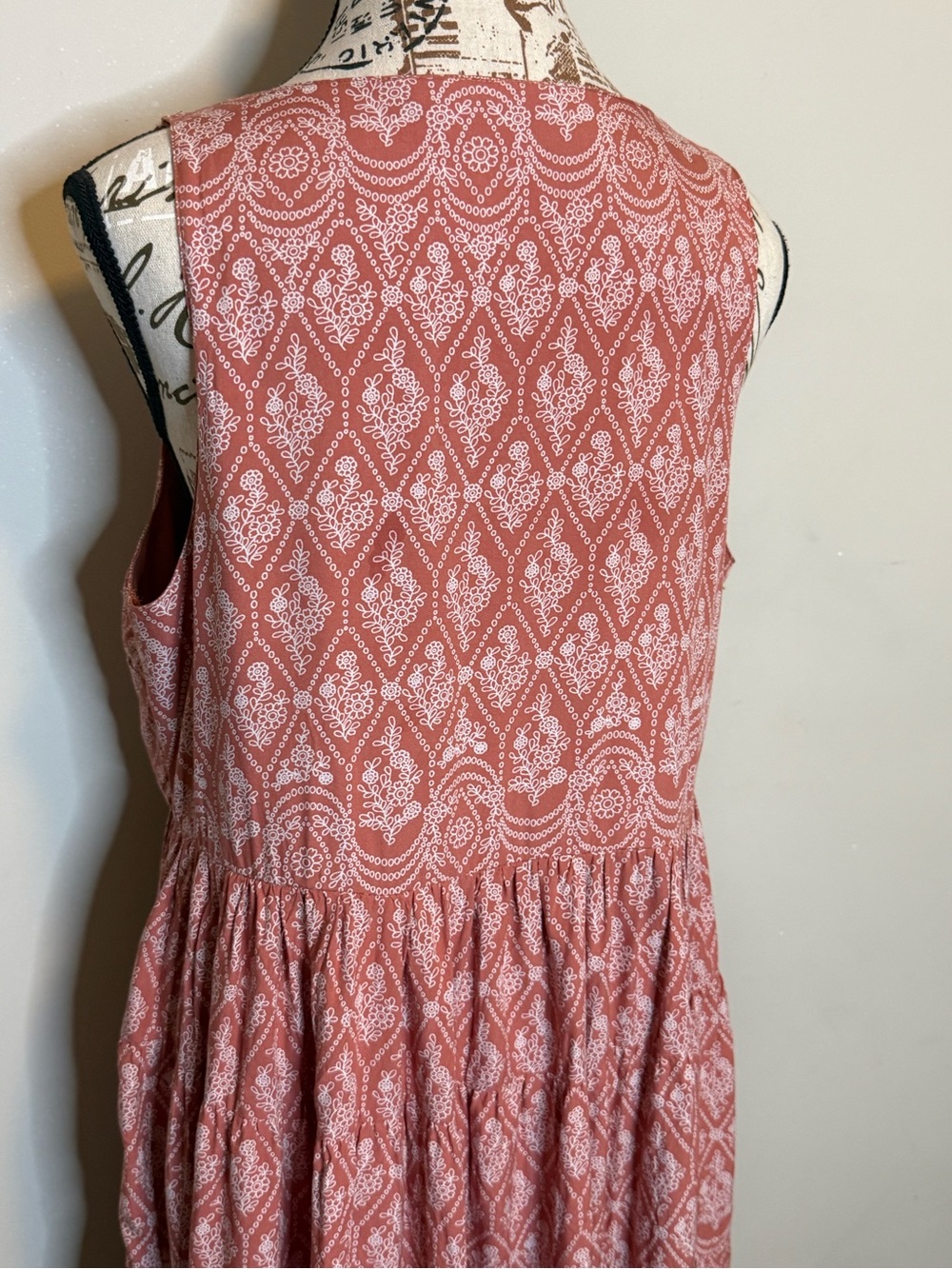 Sincerly Jules Boho Coral-Pink Printed V-Neck Mini Dress - Size L - Picture 7 of 8